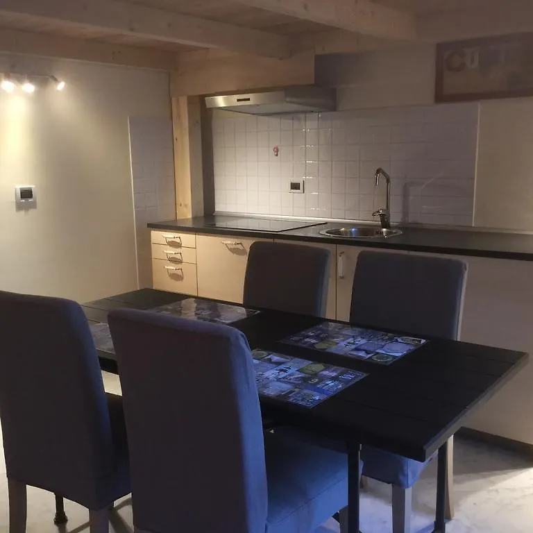 Au Petit Bonheur Apartment Genoa