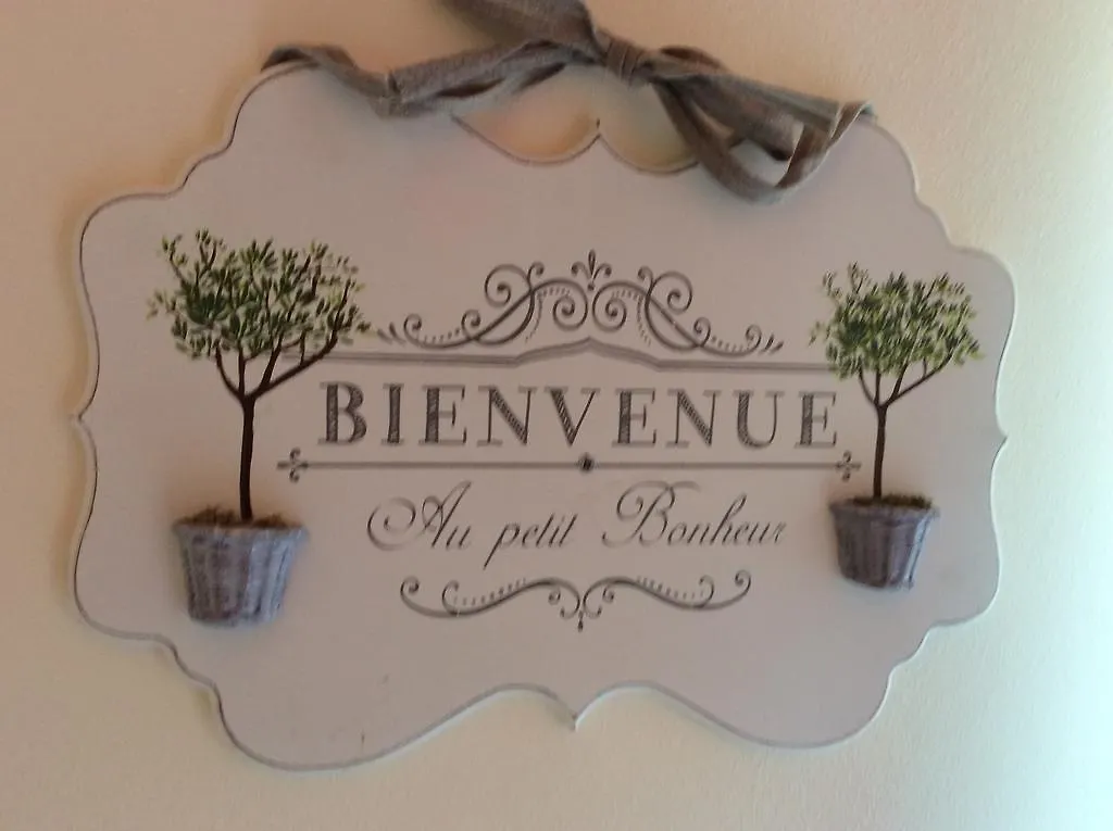 Au Petit Bonheur Apartment Genoa Italy