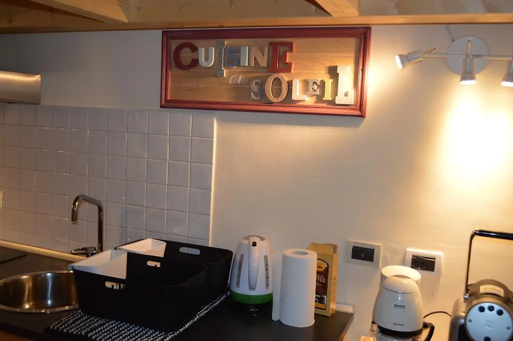Au Petit Bonheur Apartment Genoa