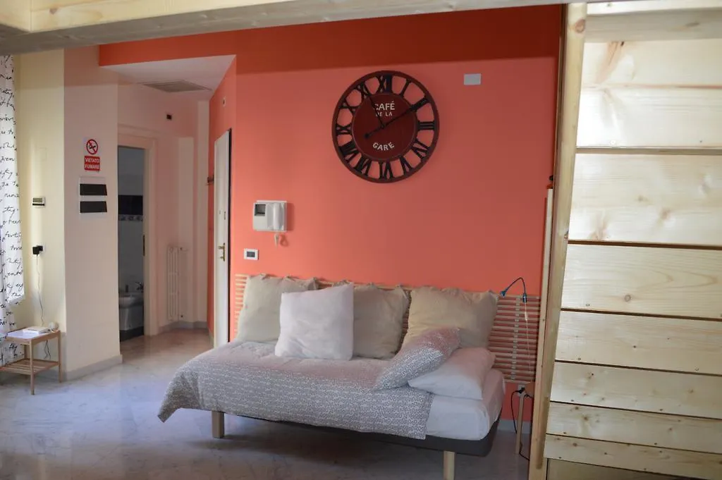 Au Petit Bonheur Apartment Genoa Italy