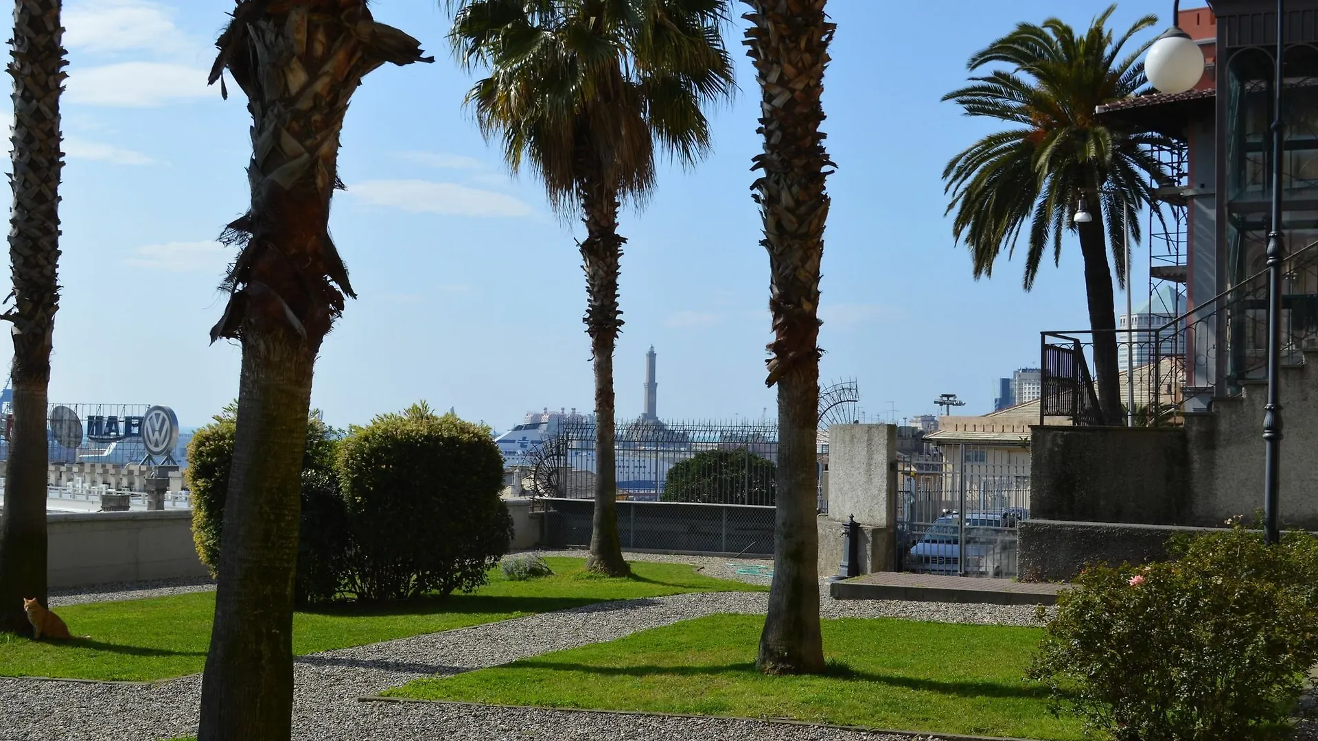 Au Petit Bonheur Apartment Genoa 0*,  Italy